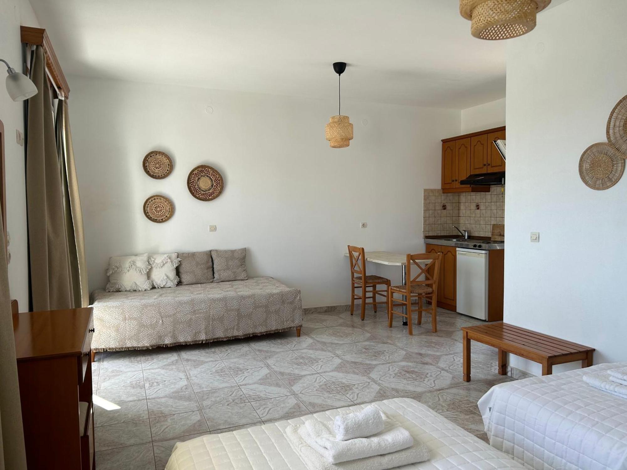 Studios Fokia Beach Amoopi Exterior photo